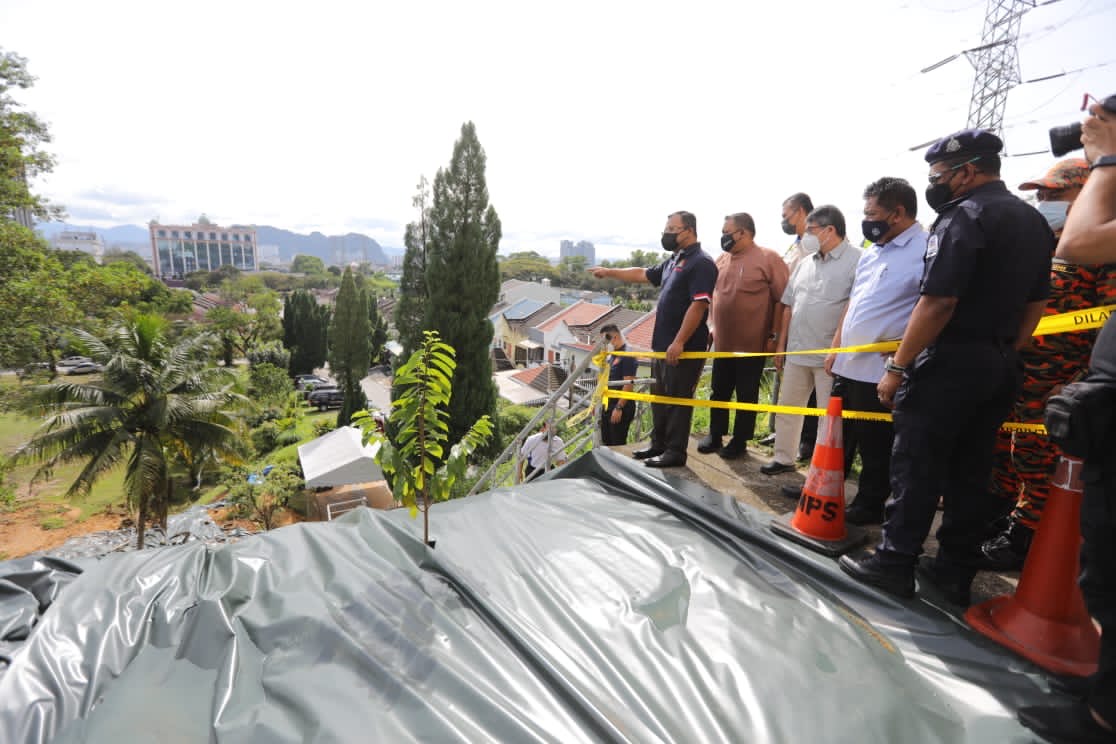 MB visits landslides in Gombak, handover aid to flood victims