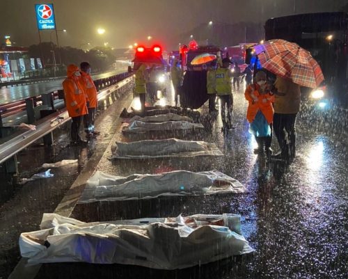 10 killed in crash involving three cars, trailer lorry on Elite Expressway