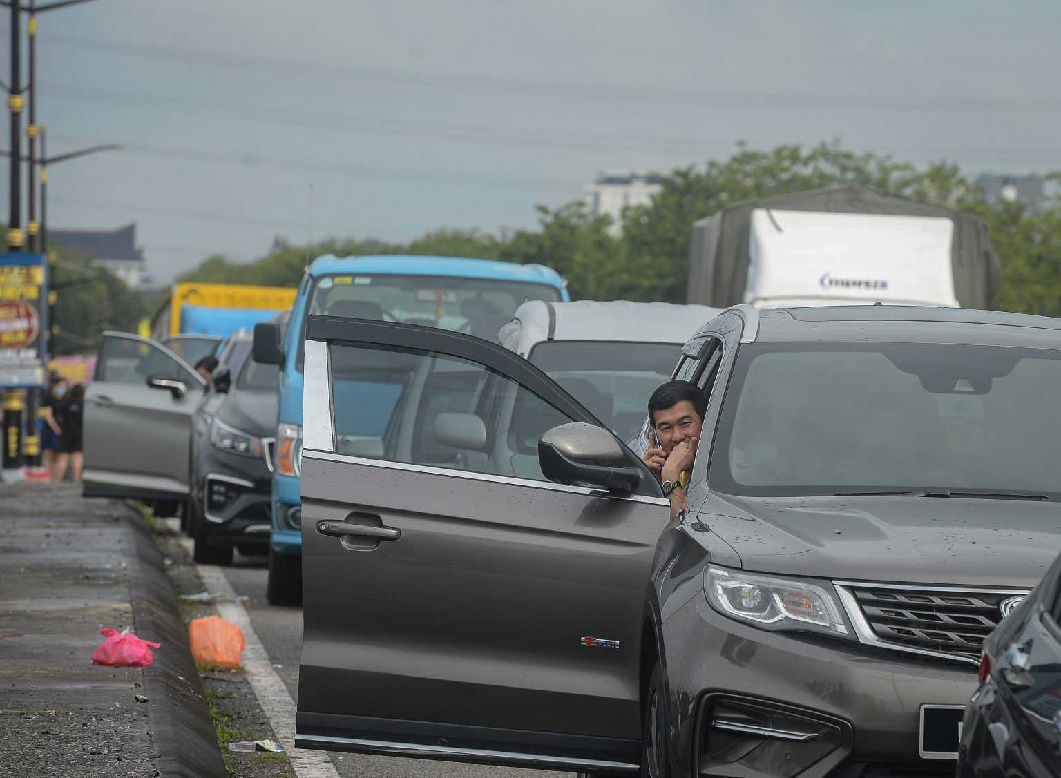 雪州45道路依然积水关闭