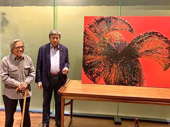 Sultan Selangor berkenan ke pameran seni Pak Latiff