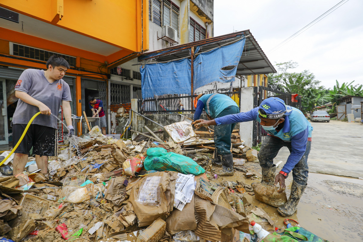 Mangsa bah diberi tempoh hingga Ahad keluarkan sampah pukal