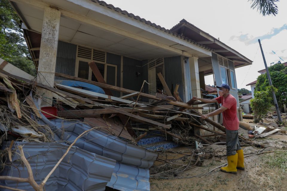Floods victims can apply for free house cleaning assistance via online