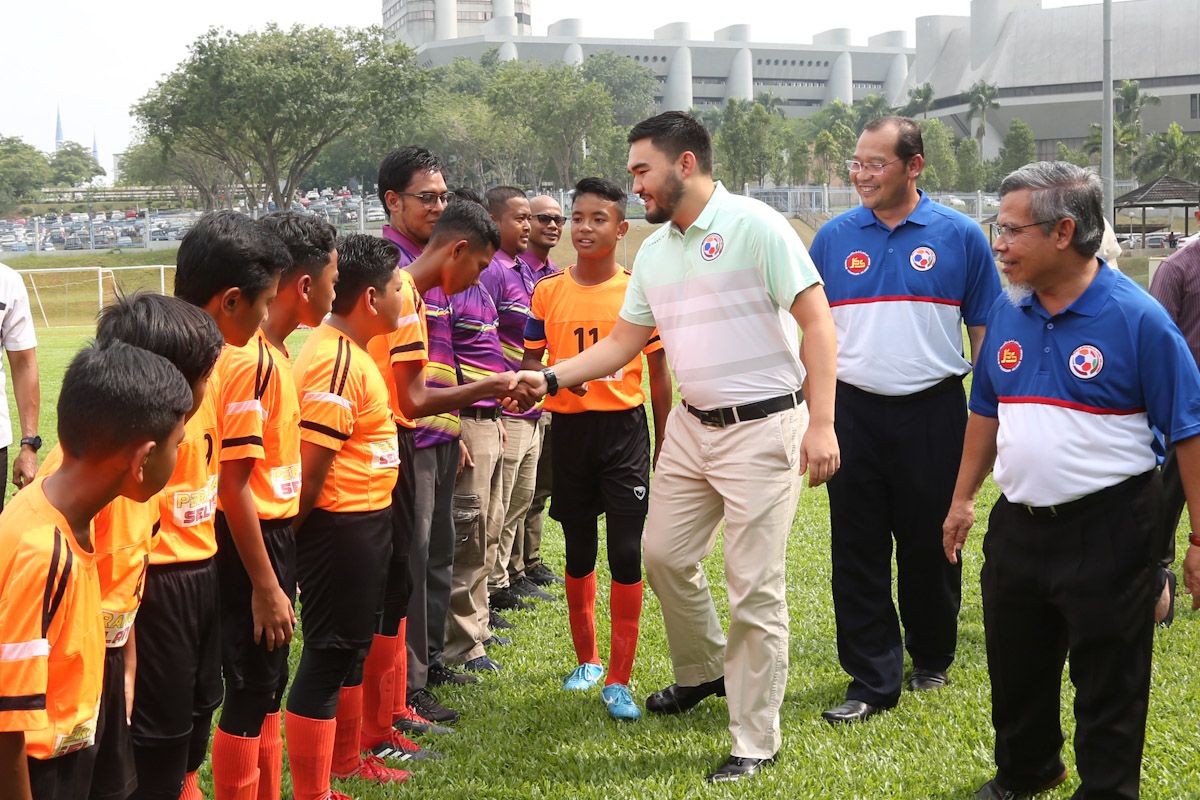 Raja Muda pergiat program asuh bakat bola sepak