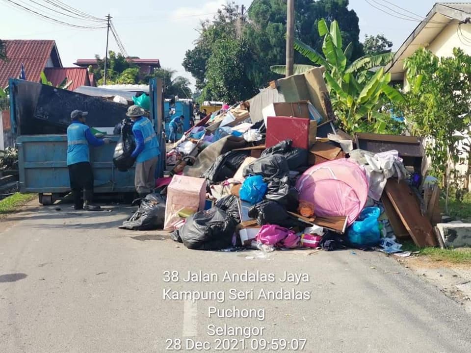 MBSJ bersihkan 3,986 tan sampah banjir setakat Isnin