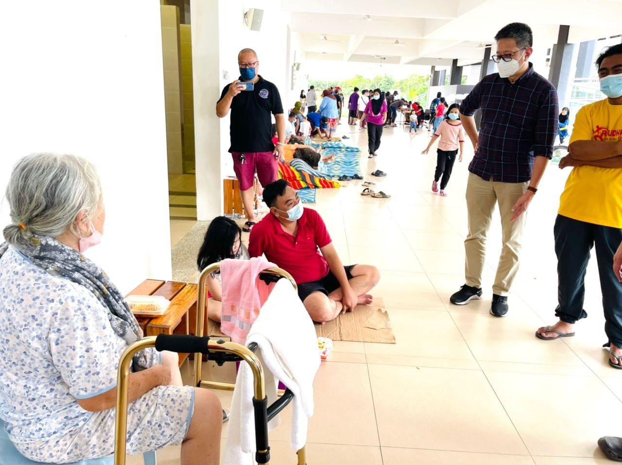 雪州去年大水灾 人民代议士积极协调援助工作