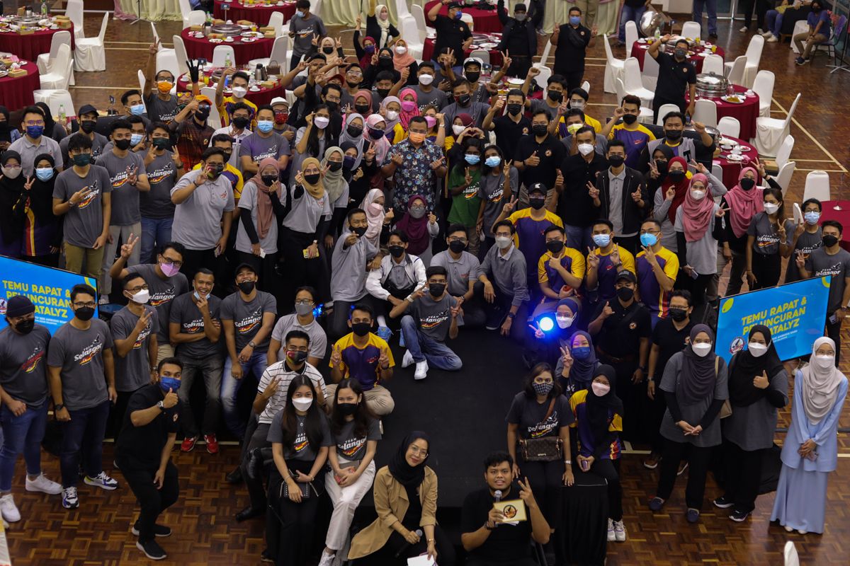 Team Selangor berbakti pada rakyat, bantu saat getir