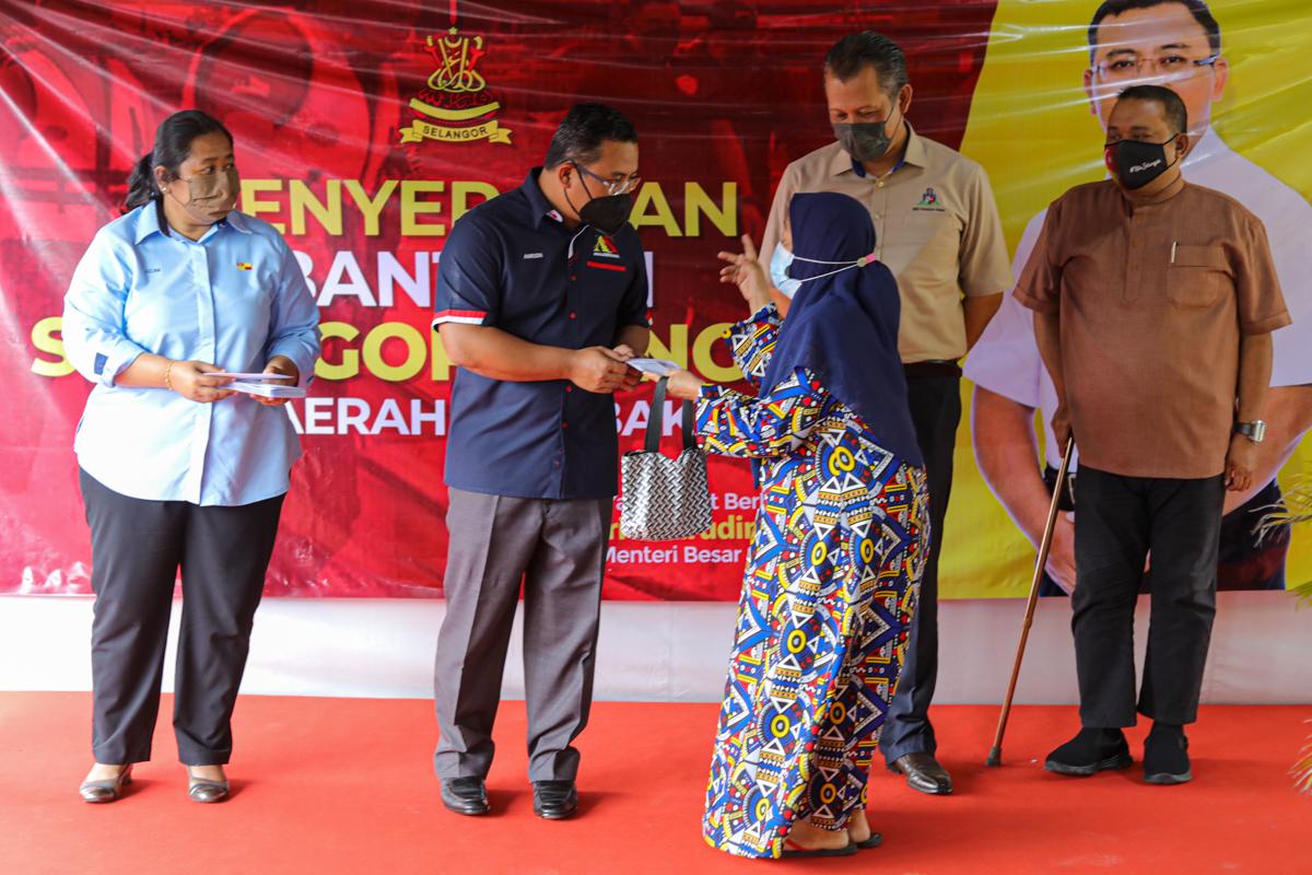 MB: Nearly RM20 mln spent on almost 20,000 families for flood aid
