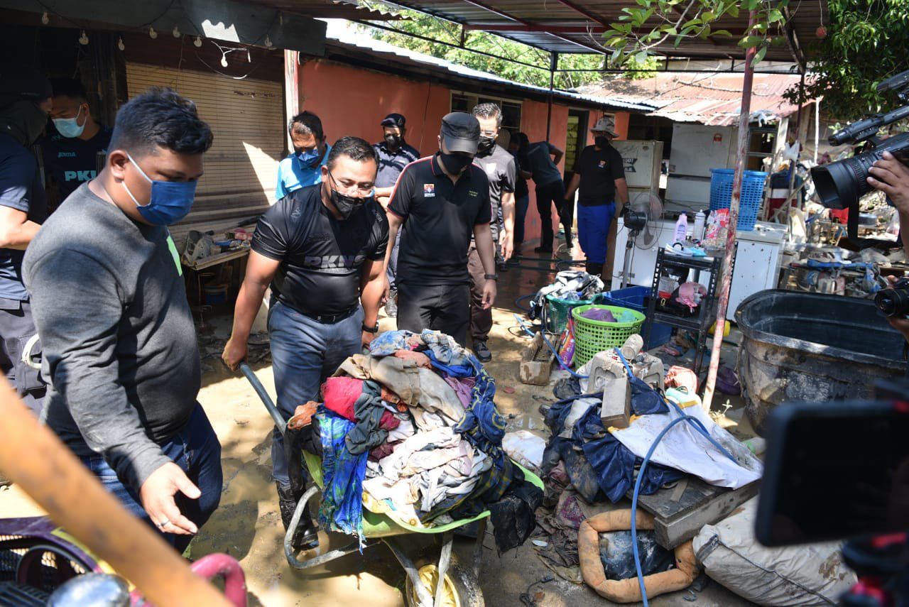 雪州重新振作多项援助 助灾黎走出洪水伤痛