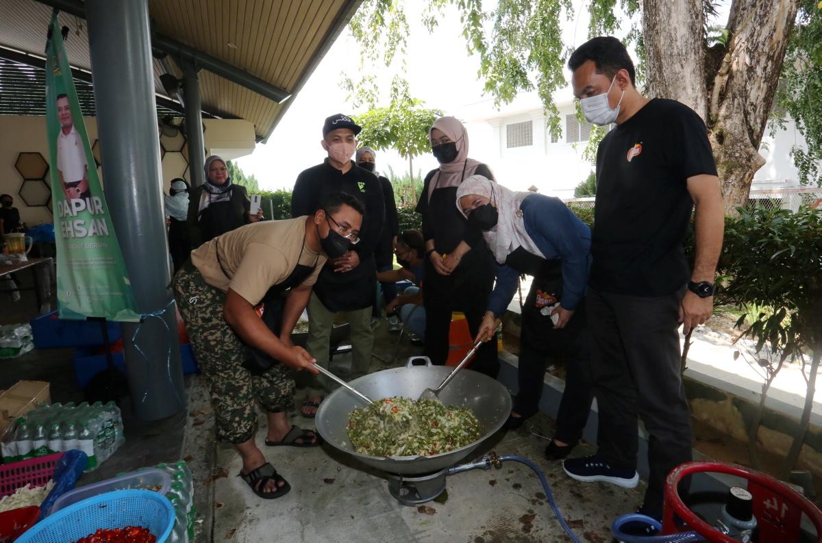 Banjir: Syarikat berkaitan kerajaan digesa hulur bantuan untuk Dapur Ehsan