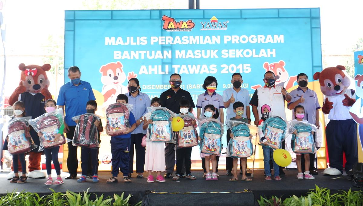 Bantuan sekolah manfaat lebih 40,000 murid, ringan beban ibu bapa