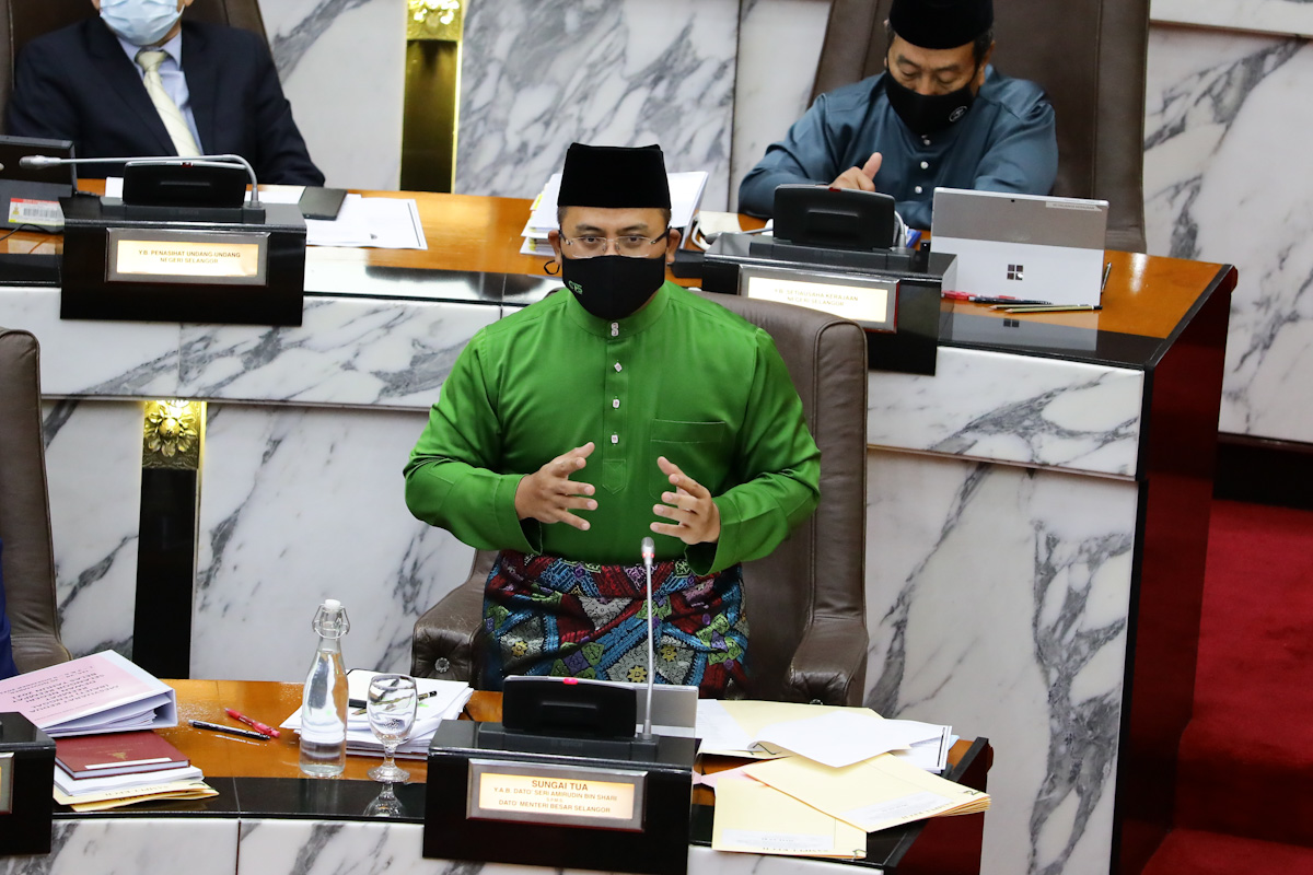 MB sampai amanat tahun baharu secara langsung di media sosial esok