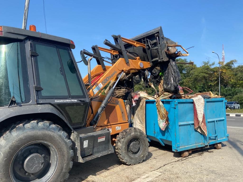 莎阿南市厅清走2630公吨灾后垃圾