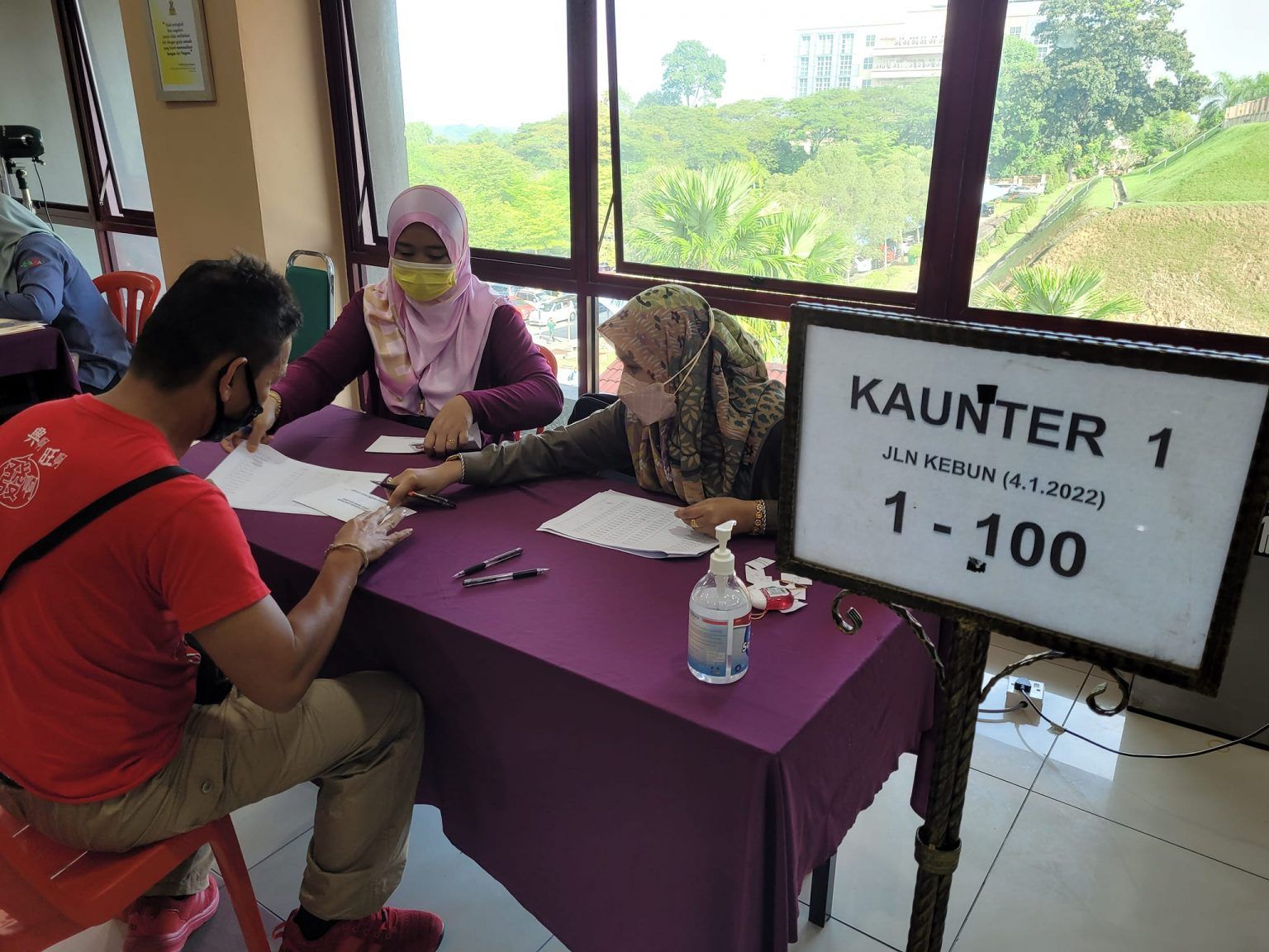 34,118 பேர் வெள்ள நிவாரண நிதியைப் பெற்றனர்