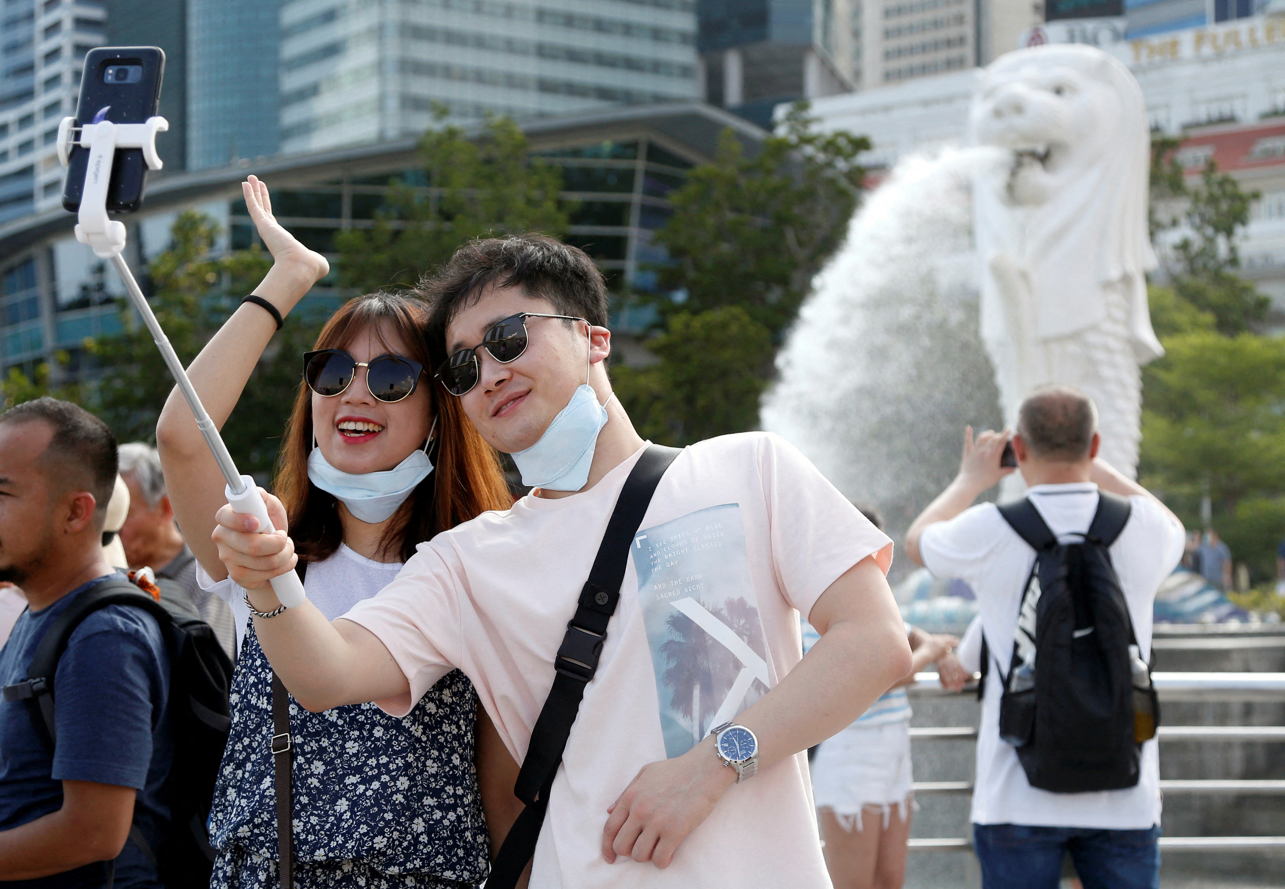 Asian tourists eager to travel internationally