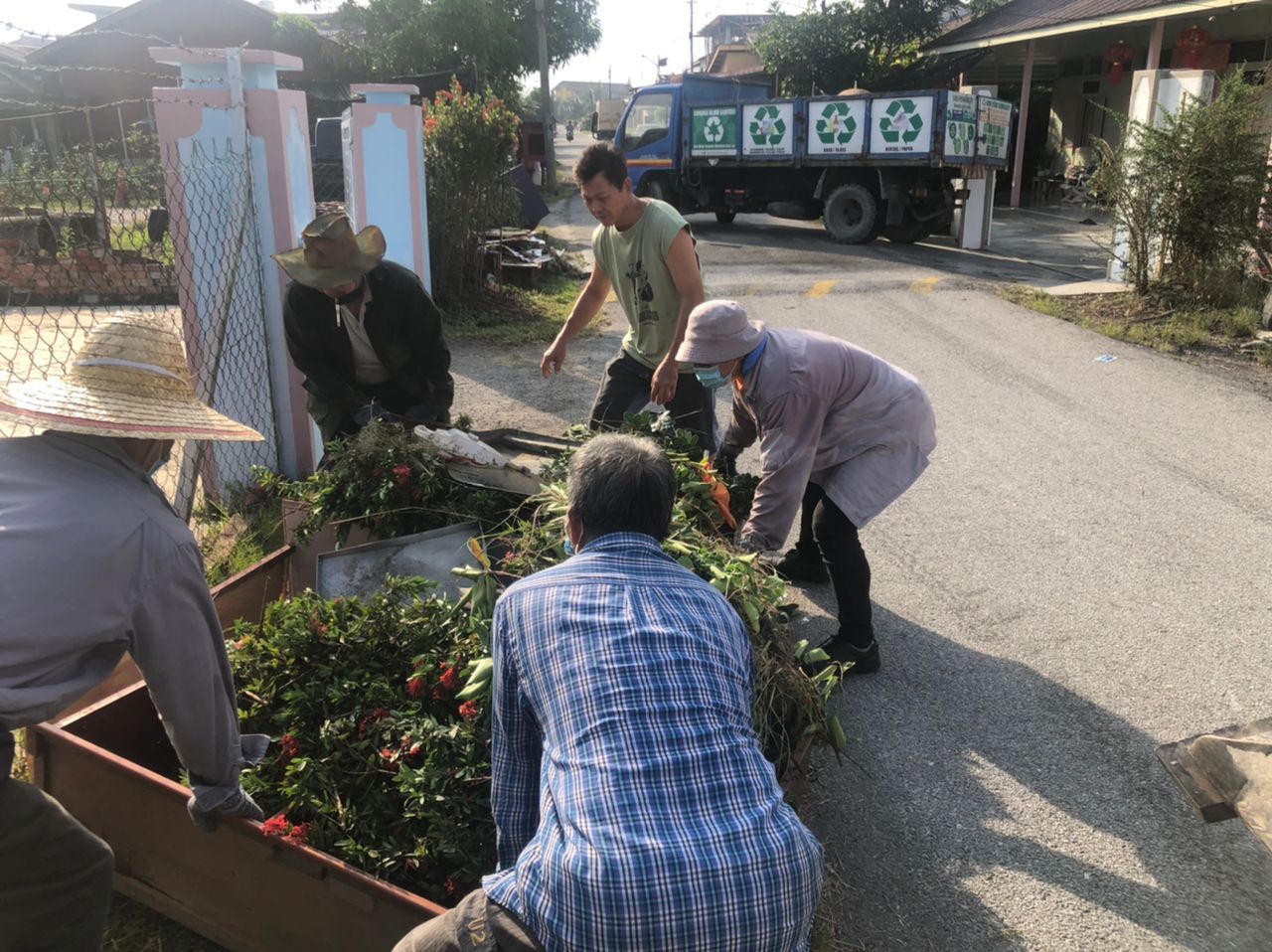管委会新春大扫除 适耕庄C村清走23趟垃圾