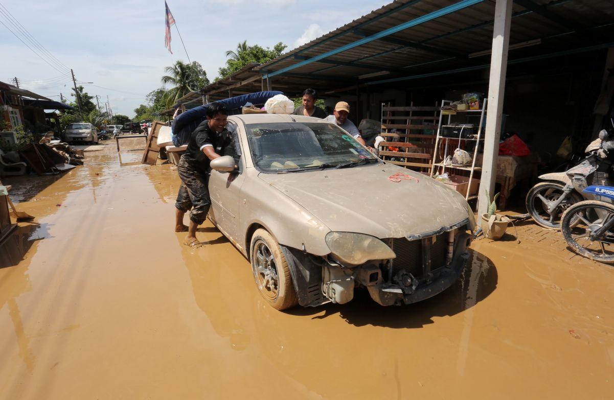 Anwar gesa kerajaan tambah nilai bantuan mangsa banjir