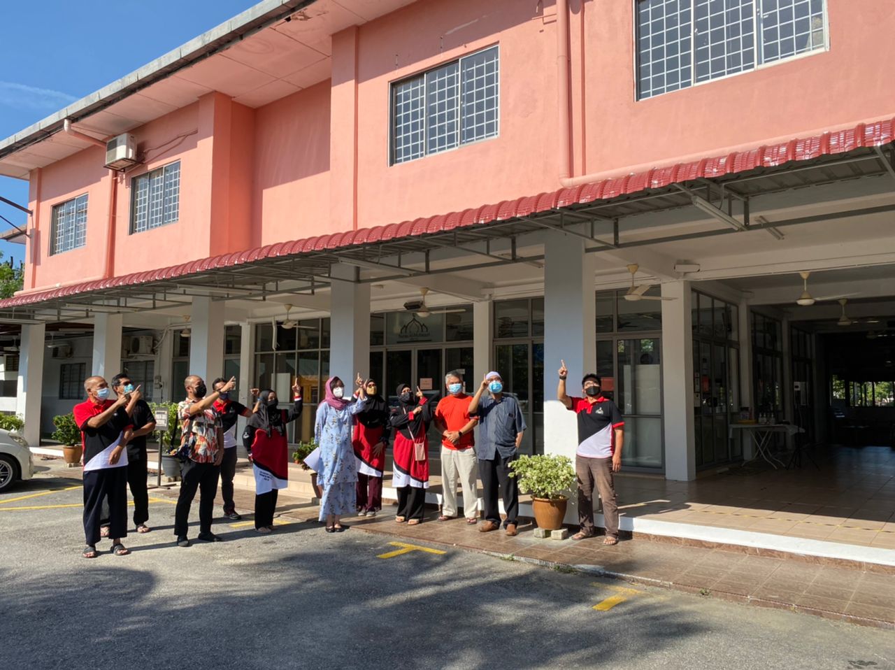 DUN Subang Jaya peruntuk hampir RM20,000 pasang 'awning' surau, beri keselesaan kariah