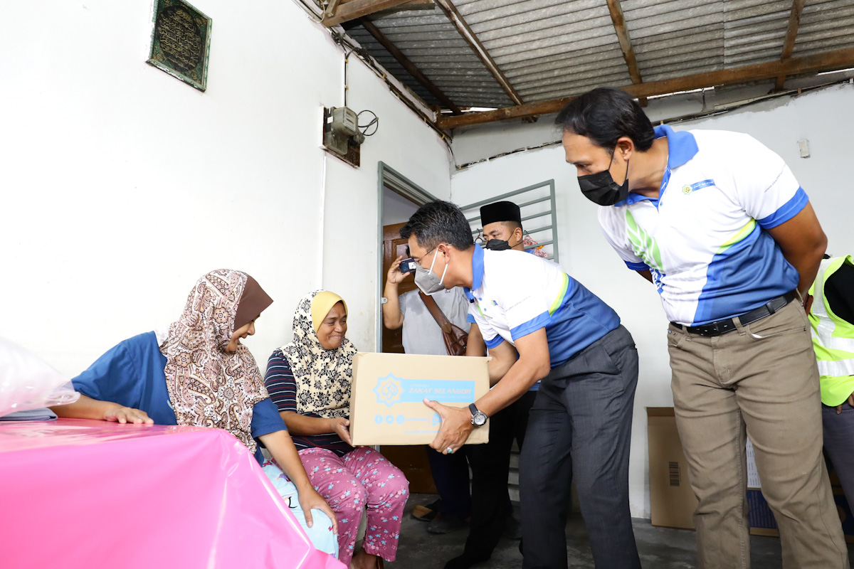 Nyaris dipatuk ular tedung, wanita lega LZS baik pulih rumah sepupu bisu