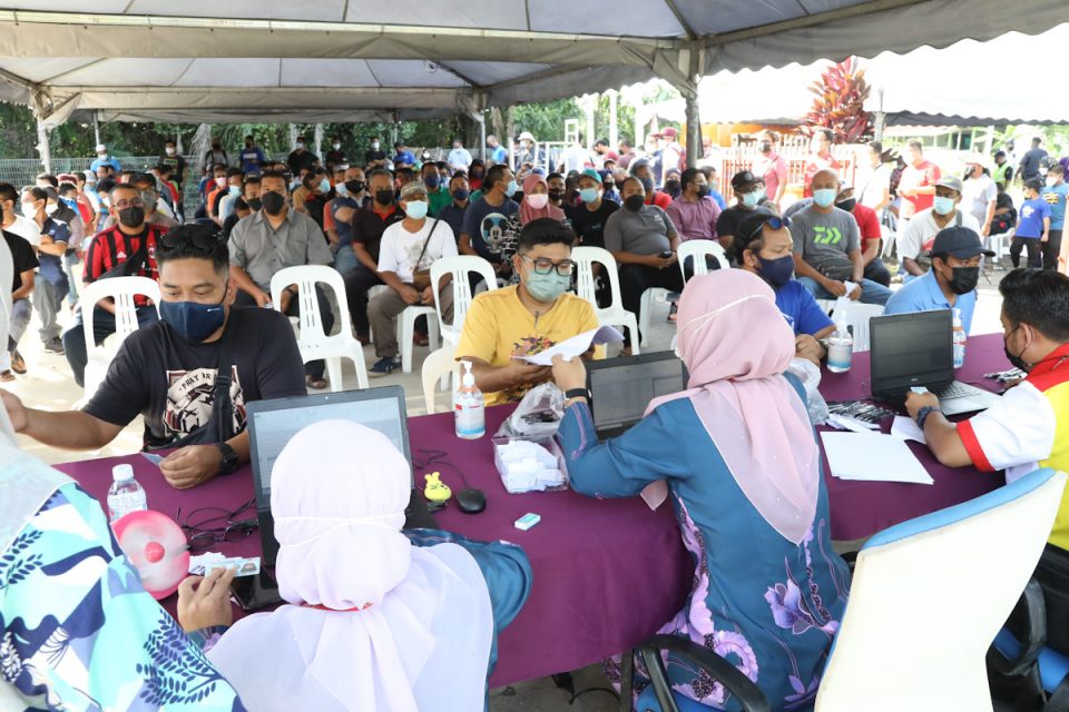 4,500 flood-affected families in Klang to receive cash aid by Sunday