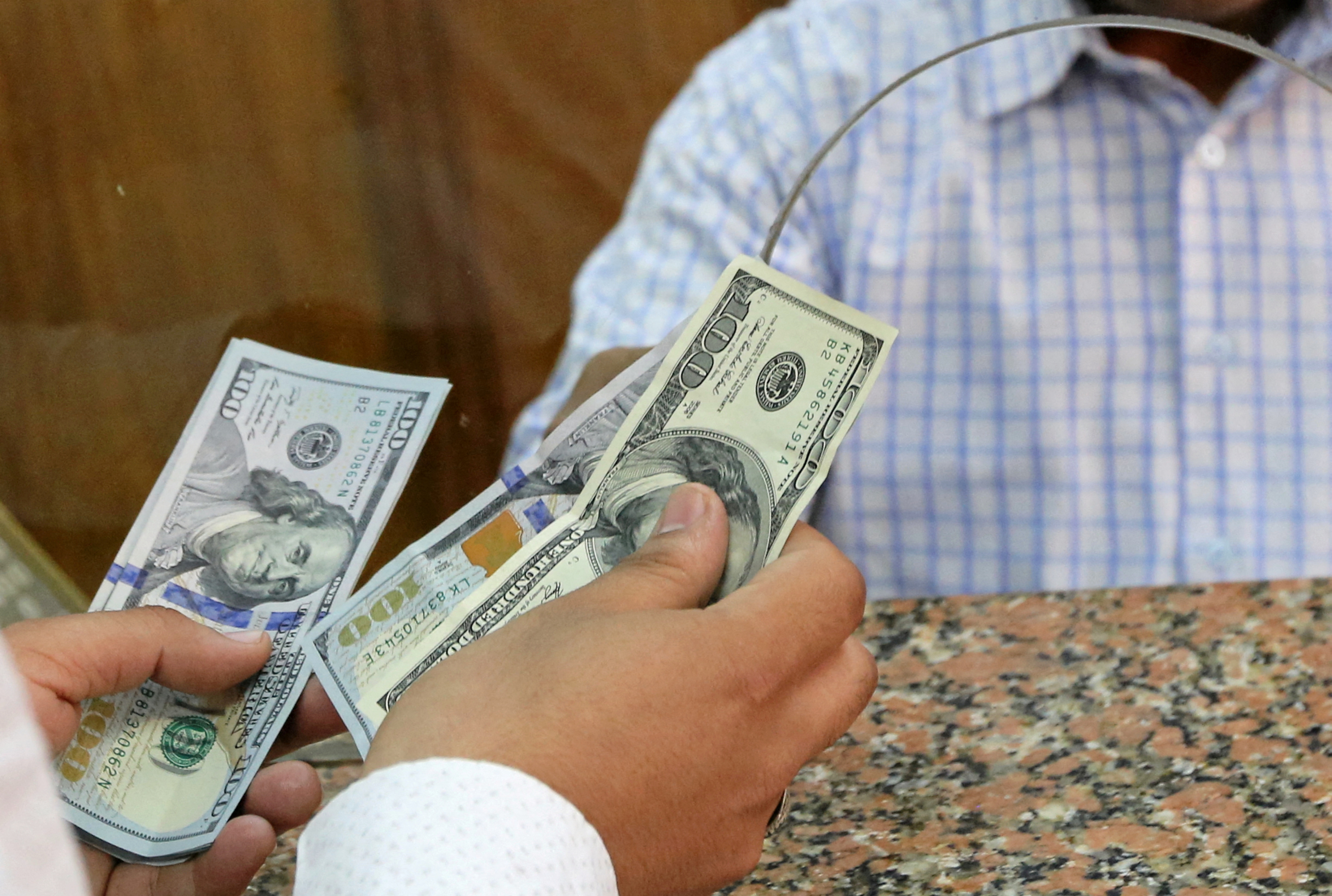 Ringgit falls as investors seek safe havens ahead Russia-Ukraine peace talks