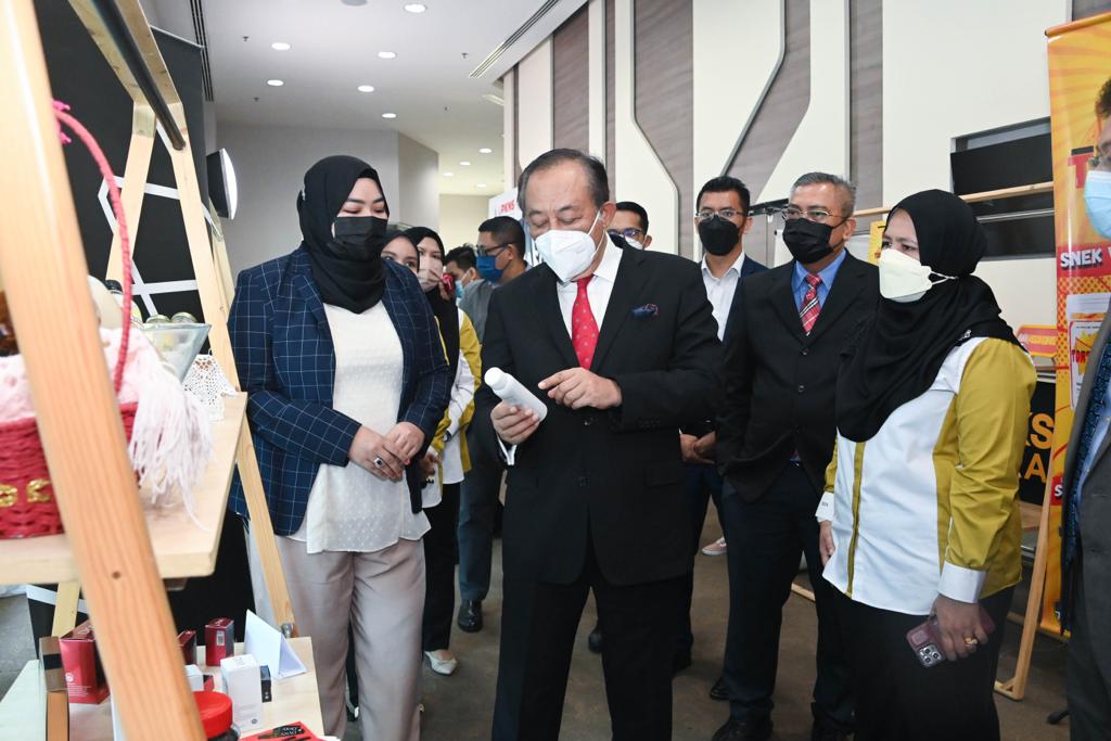 Peserta usahawan siswazah, mahasiswa PKNS 2021 catat jualan RM5 juta
