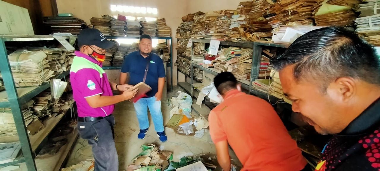 Arkib Negara bantu pusat pertanian urus fail ditenggelami banjir