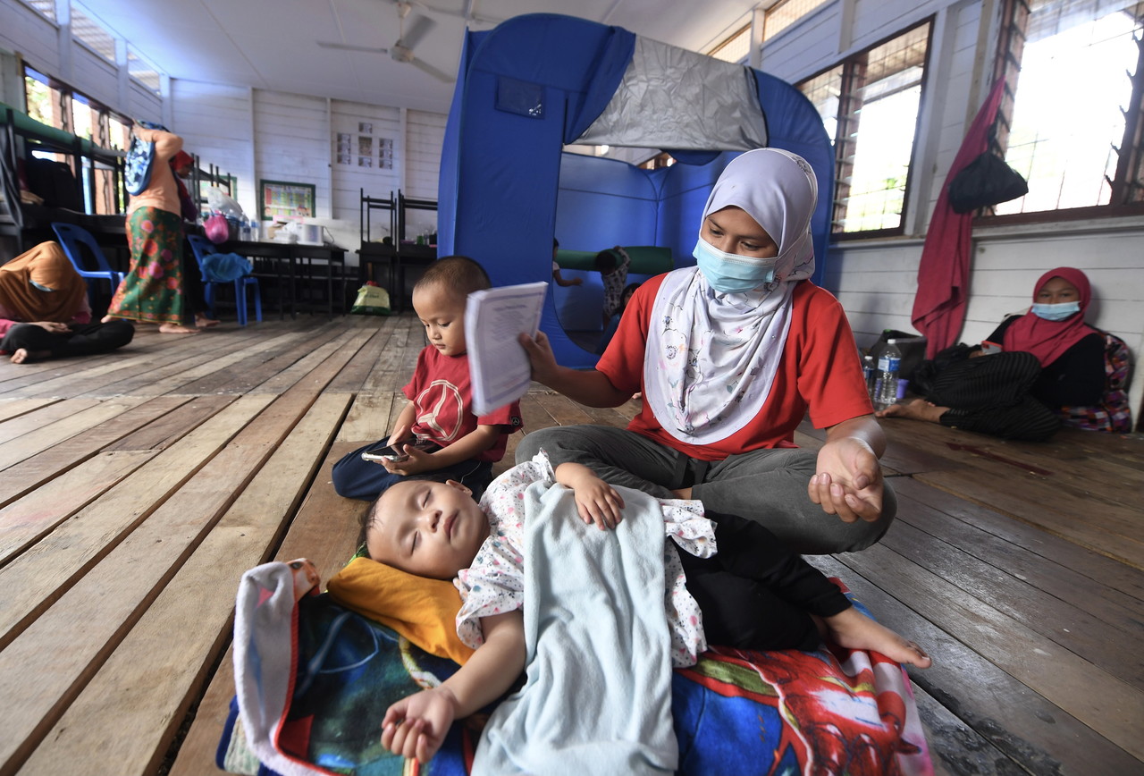 Sharp decline in Sabah flood evacuees reported this evening
