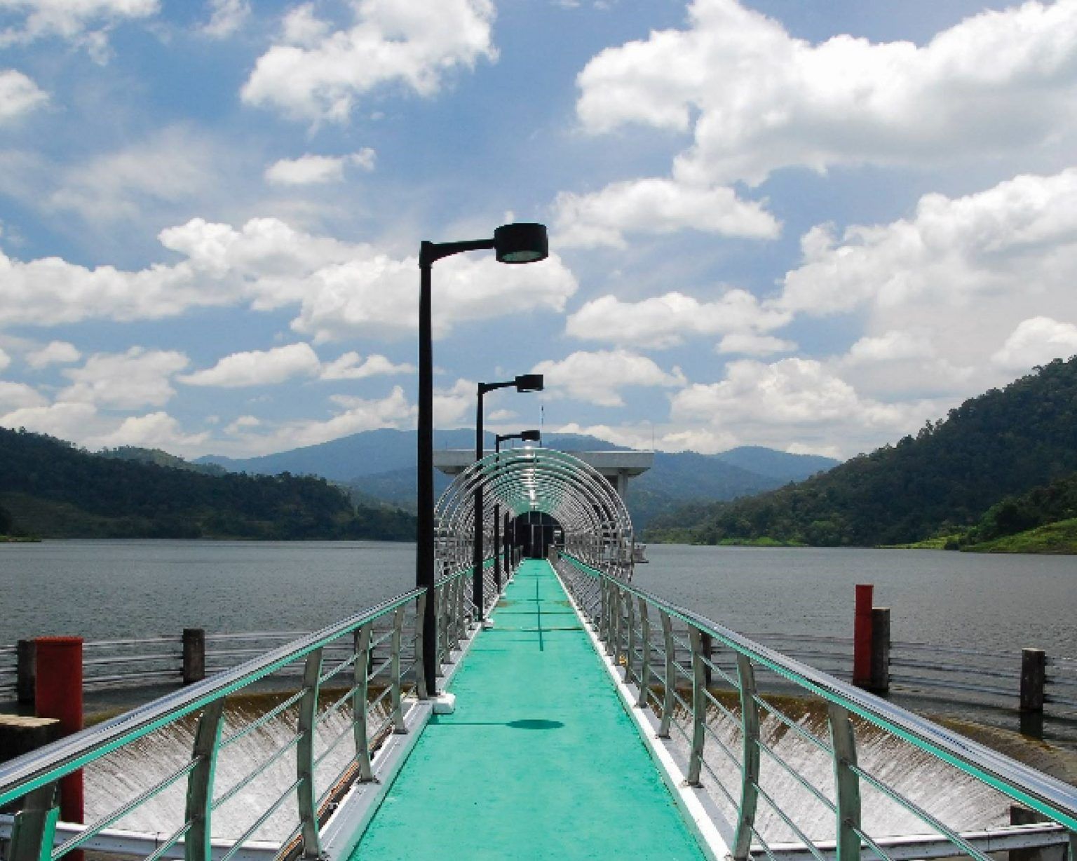 ஐந்து அணைகளில் நீரின் கொள்ளளவு உச்ச வரம்பை எட்டியது- உபரி நீரின் வெளியேற்றம் கட்டுப்பாட்டில் உள்ளது