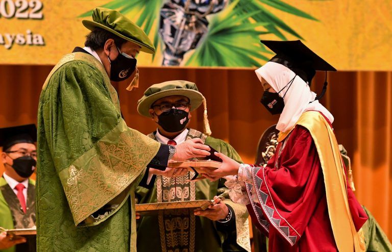 推3扶贫助学措施 雪州加强学子教育福祉