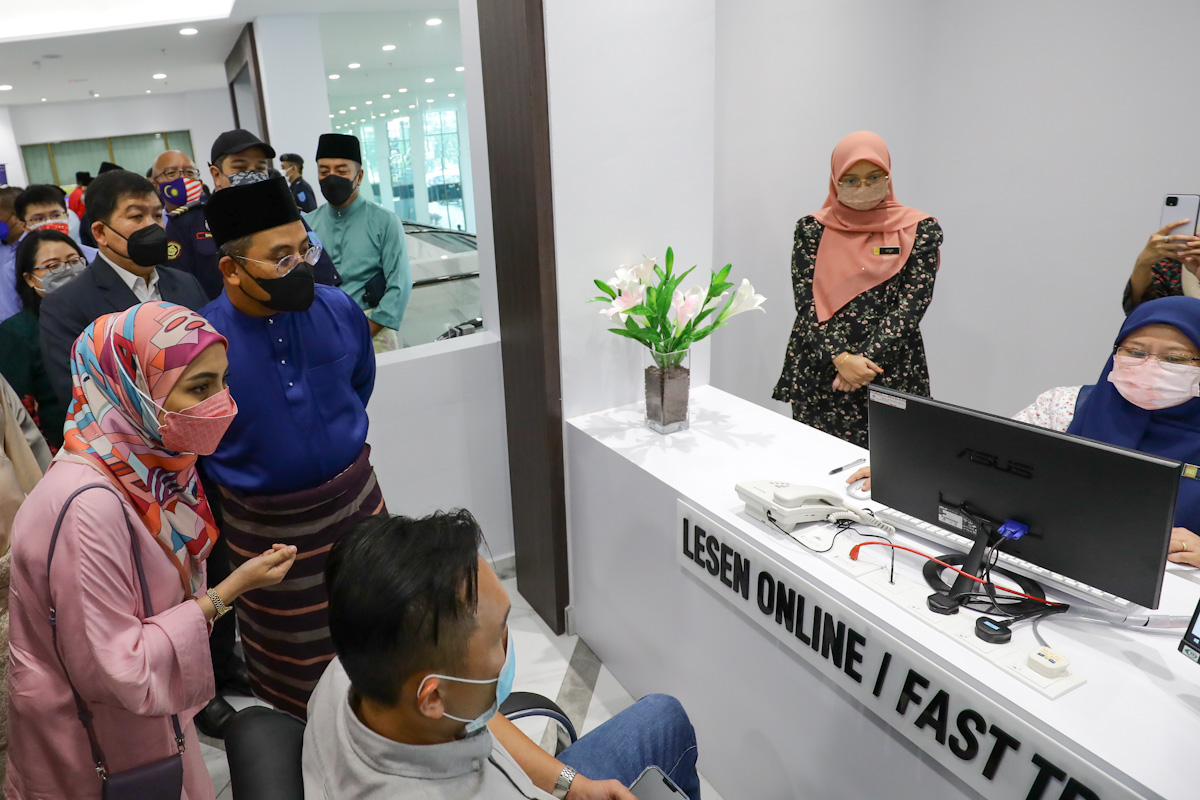 Hanya 30 minit mohon lesen di kaunter bersepadu MPKj