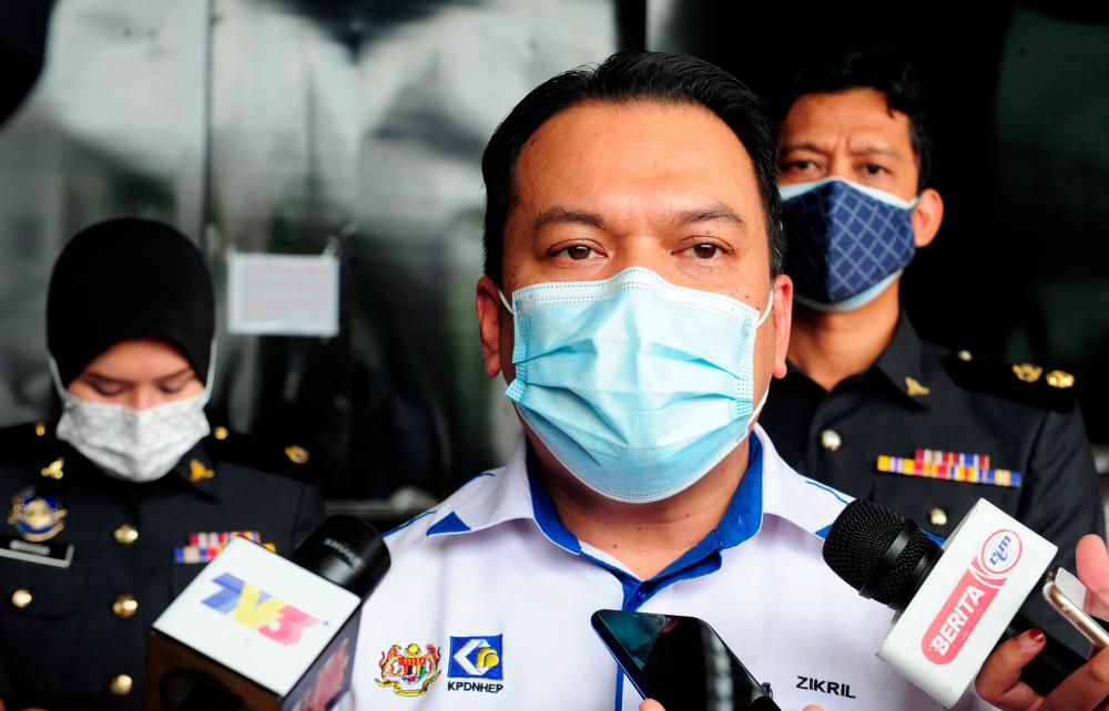 Floods: KPDNHEP Selangor offers help to replace, reprint damaged business documents
