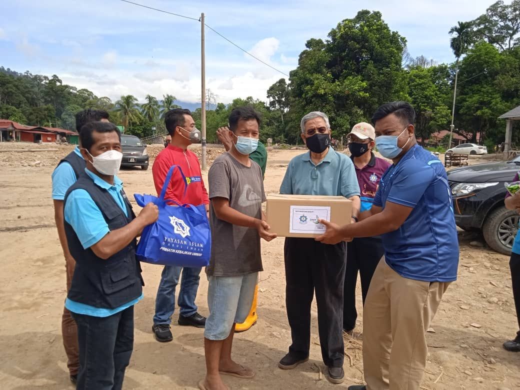 Yide agih RM100,000 santuni mangsa bah di Selangor