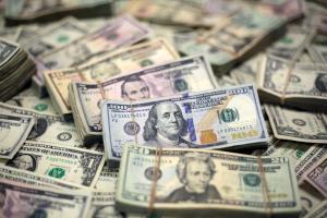 Ringgit extends losses as US dollar strengthens