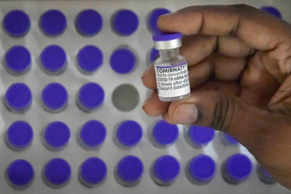 நாட்டில் 67.6 விழுக்காட்டுப் பெரியவர்கள் கோவிட்-19  ஊக்கத் தடுப்பூசியைப் பெற்றுள்ளனர்