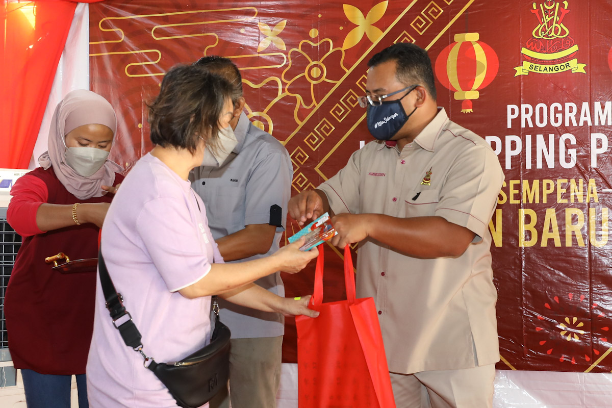 Jom Shopping vouchers’ application for Chinese New Year in Pandamaran constituency opens tomorrow