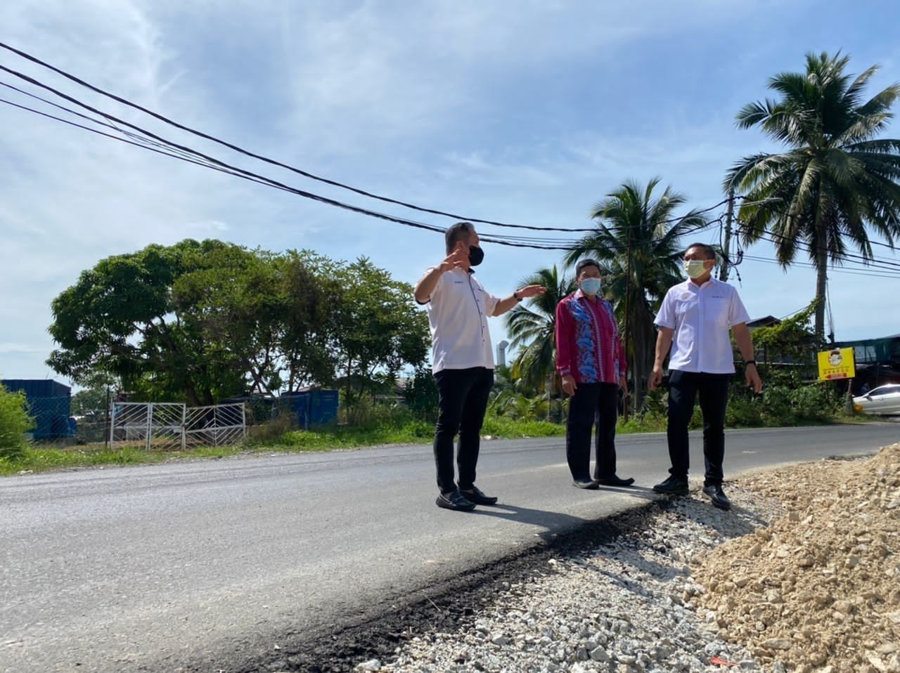 适耕庄沙滩路加高提升  化解居民涨潮时出入不便