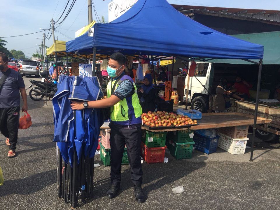 லைசென்ஸ் இல்லாத வணிகர்கள் மீது கடும் நடவடிக்கை- கிள்ளான் நகராண்மைக் கழகம் எச்சரிக்கை