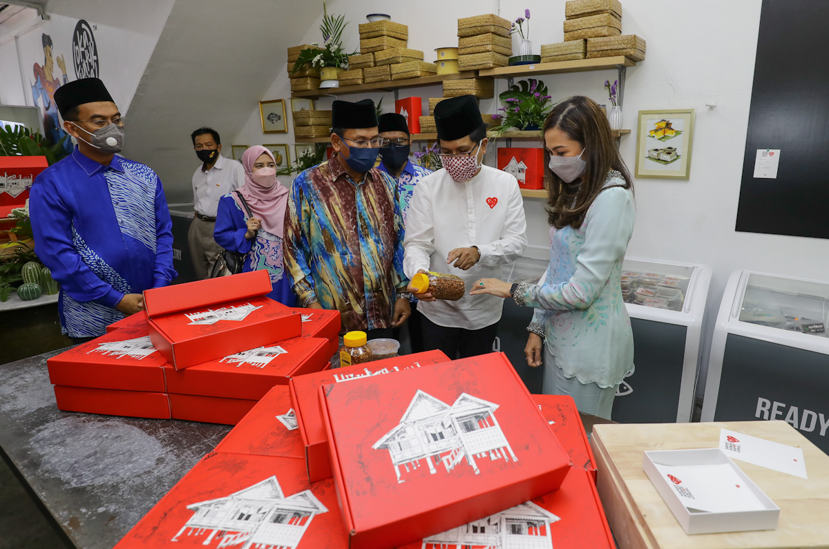 Teras, Food Market bantu baiki taraf hidup usahawan asnaf