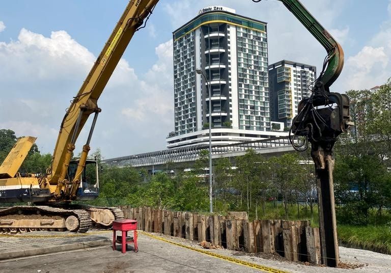 MBSJ pasang 336 cerucuk besi stabilkan pergerakan tanah