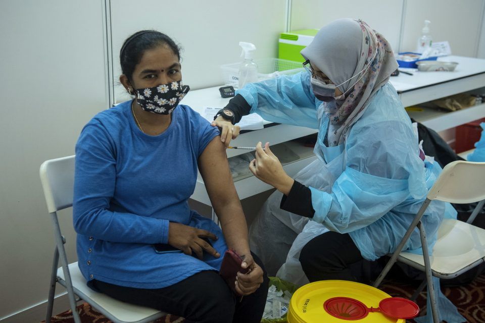 1 கோடியே 23 லட்சம் பெரியவர்களுக்கு ஊக்கத் தடுப்பூசி செலுத்தப்பட்டது