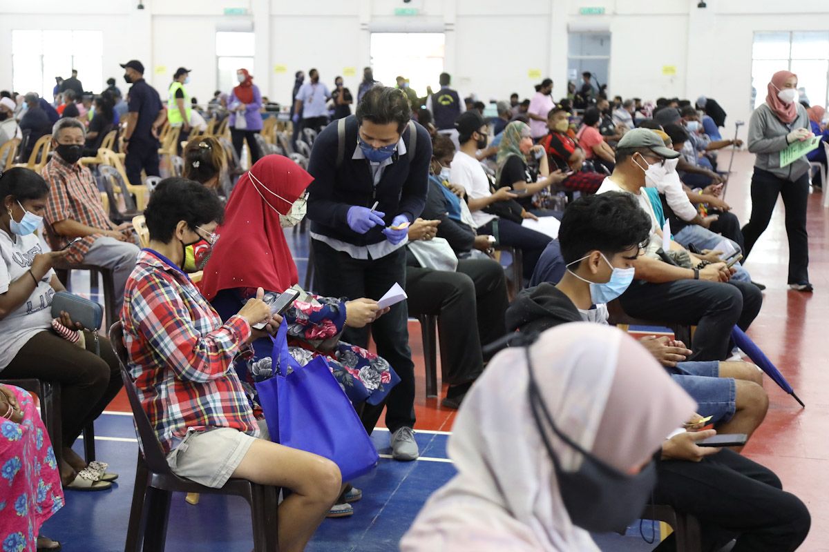 巴生.莎阿南1万户灾黎   喜领1000令吉水灾援助金