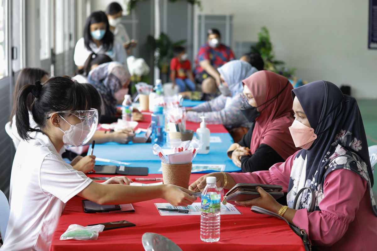 Bukit Lanjan state rep helps cervical cancer patients get treatment at UMMC