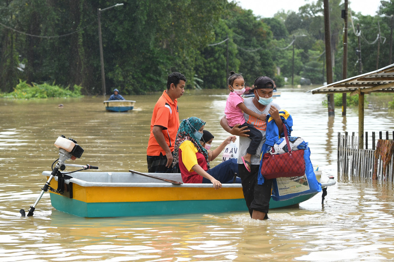 Banjir: Mangsa diminta patuhi SOP bagi bendung jangkitan Covid-19