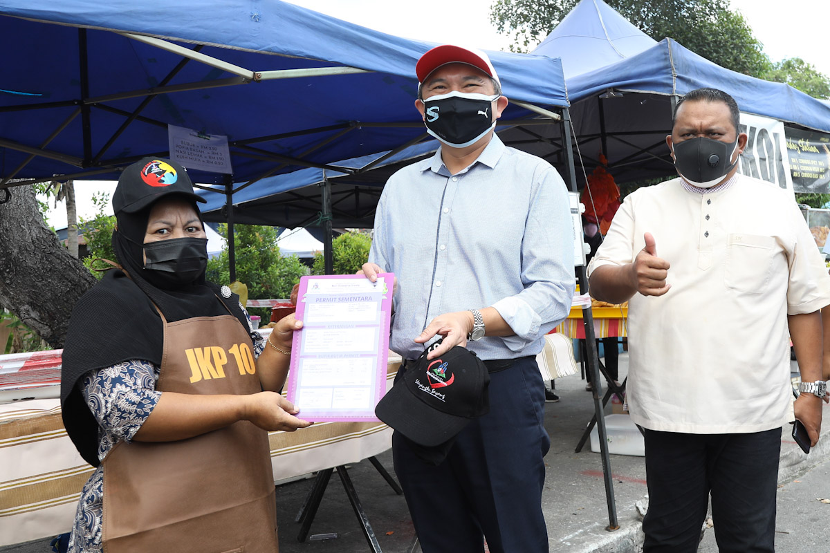 EXCO: Lebih 10,000 peniaga terima lesen sementara, galak lebih ramai mohon