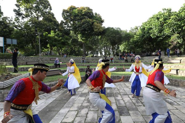 கெந்தா கலை சந்தை 500 பார்வையாளர்களை இலக்காகக் கொண்டு, கலை துறையைப் புதுப்பிக்க உதவுகிறது