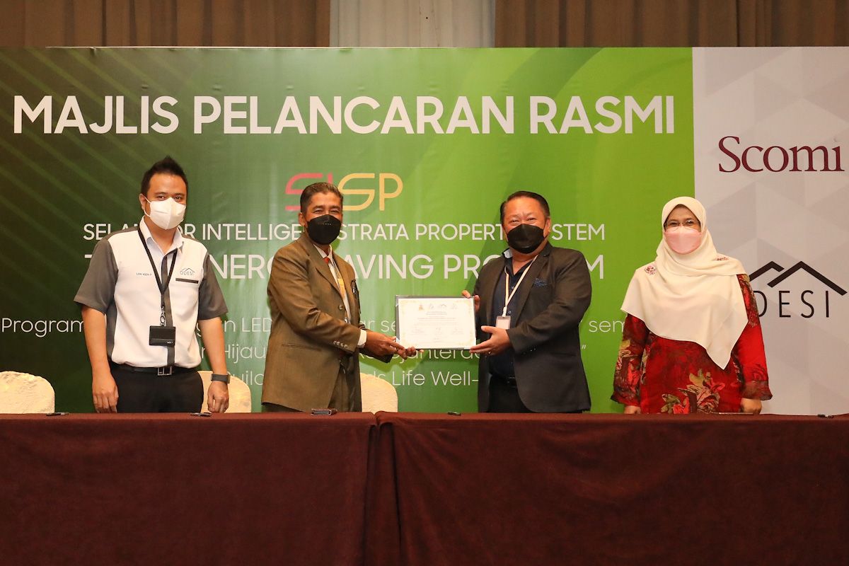 Lampu LED, solar jimat tenaga hingga 80 peratus di 1,000 perumahan strata