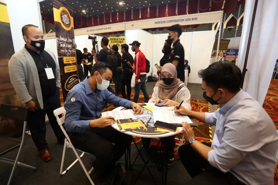 Nearly 165,000 jobs up for grabs in Selangor during first quarter of 2022