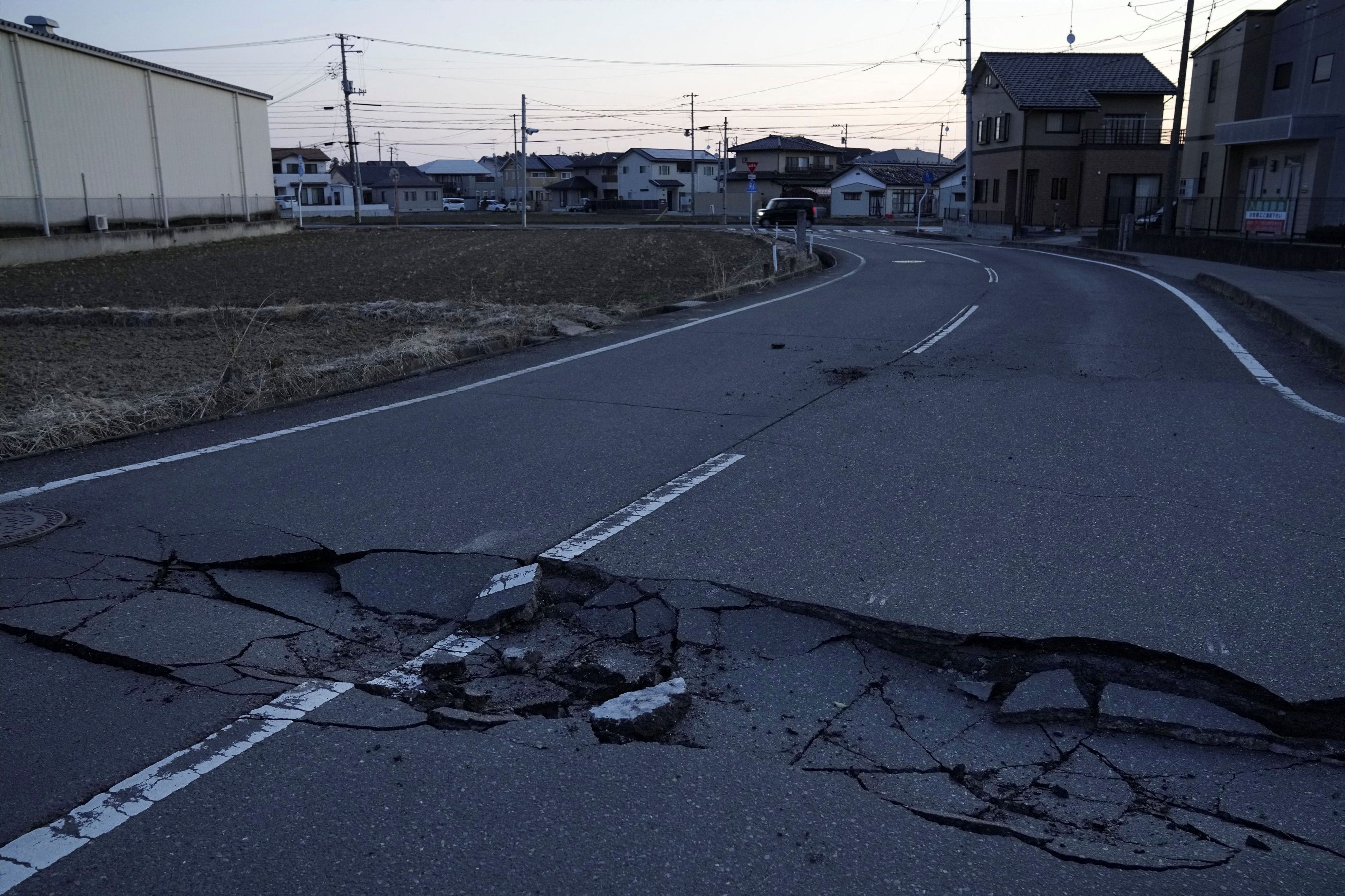 Strong quake hits east coast of Honshu, Japan