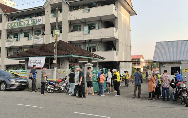 投票日避免开挖工程损坏电缆 确保投票站计票中心电供良好 ·