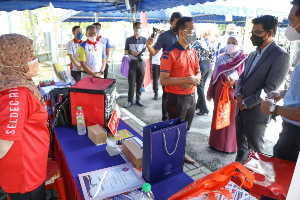 MBSJ: RM10 voucher for visitors who bring own containers to Ramadan bazaars